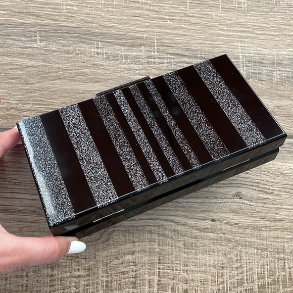 Handbags - Glitter Acrylic Box Clutch